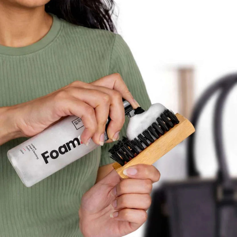 Water-Free Foam Shoe Cleaner  BUY 1 GET 1 FREE 240 ML